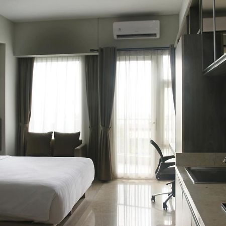 Graha Makara Suite Hotel & Residence Cikarang Kültér fotó