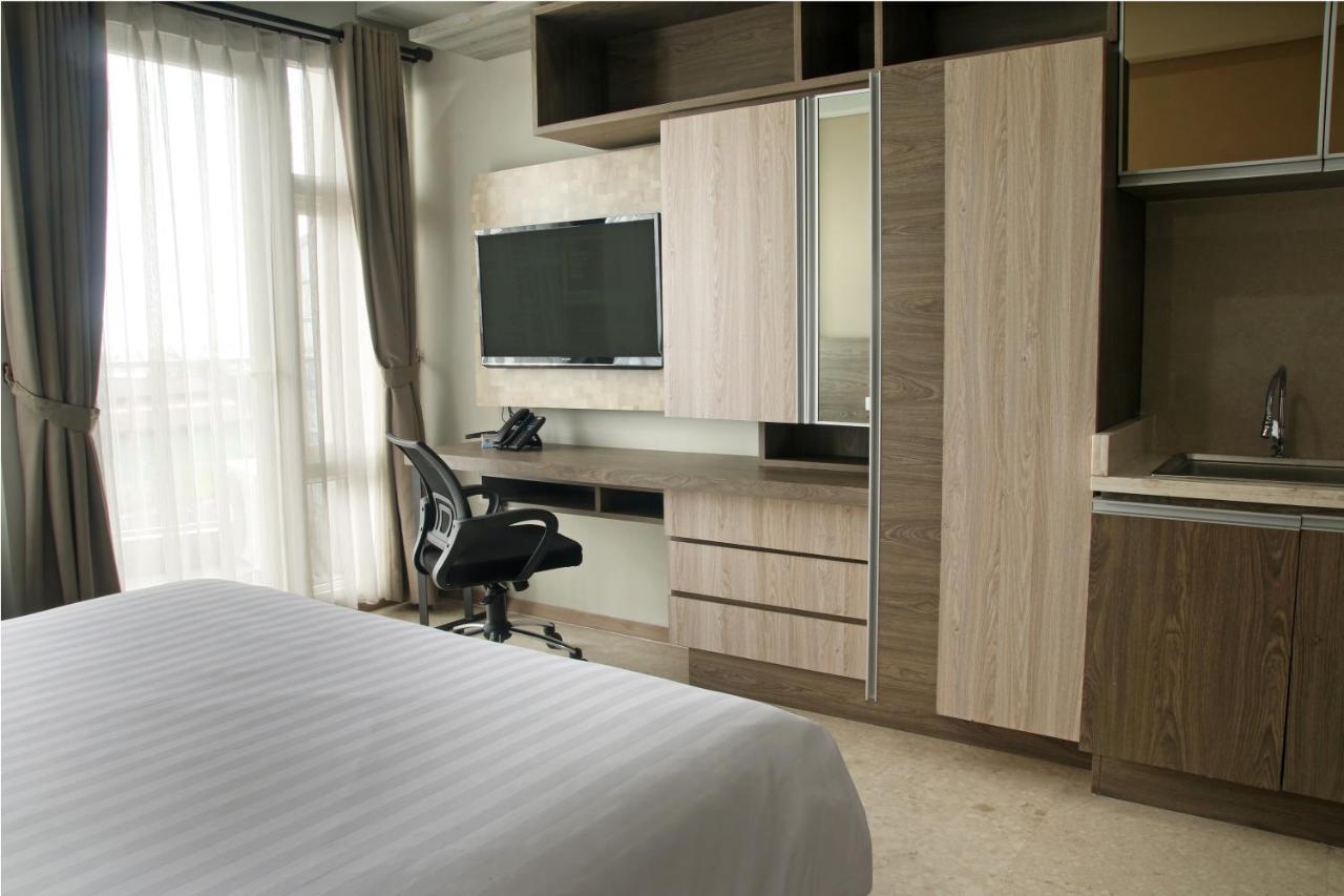 Graha Makara Suite Hotel & Residence Cikarang Kültér fotó