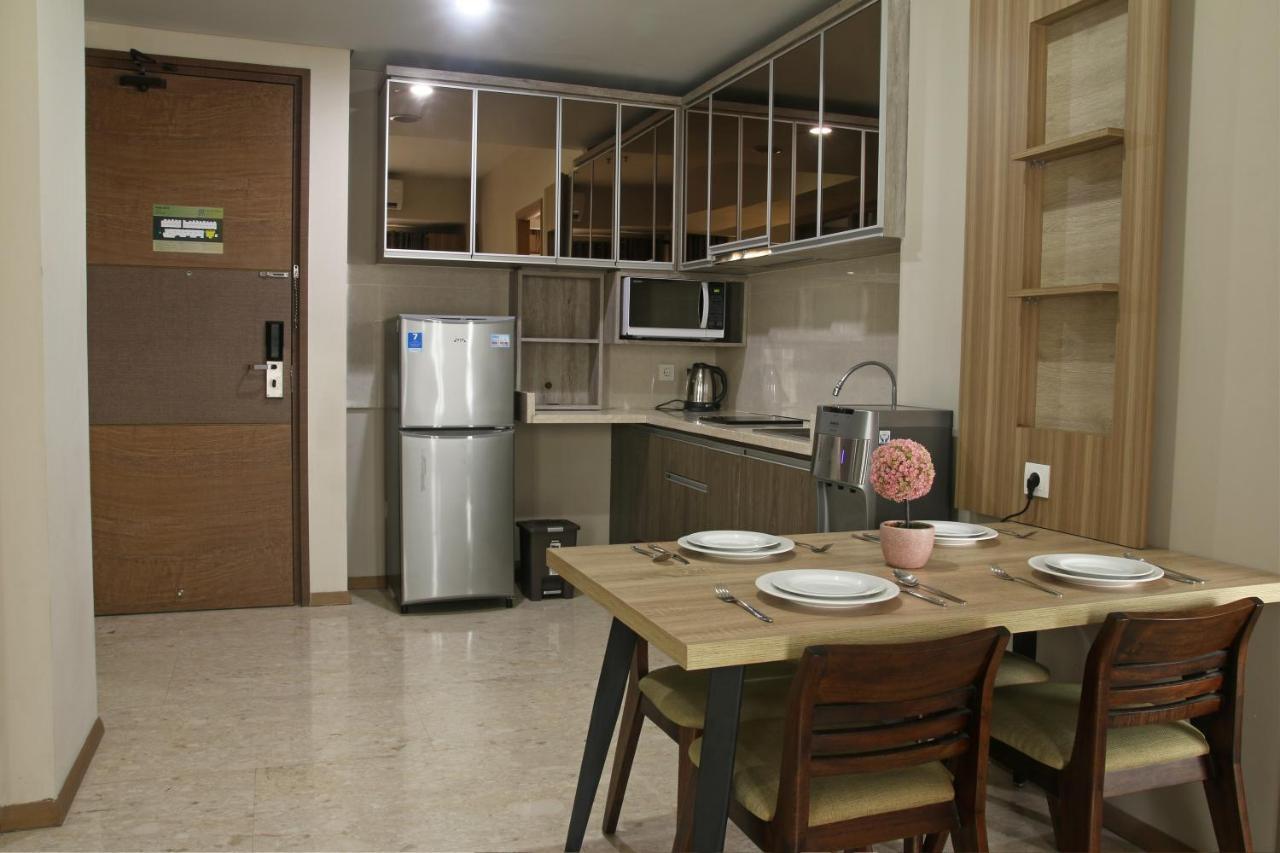 Graha Makara Suite Hotel & Residence Cikarang Kültér fotó
