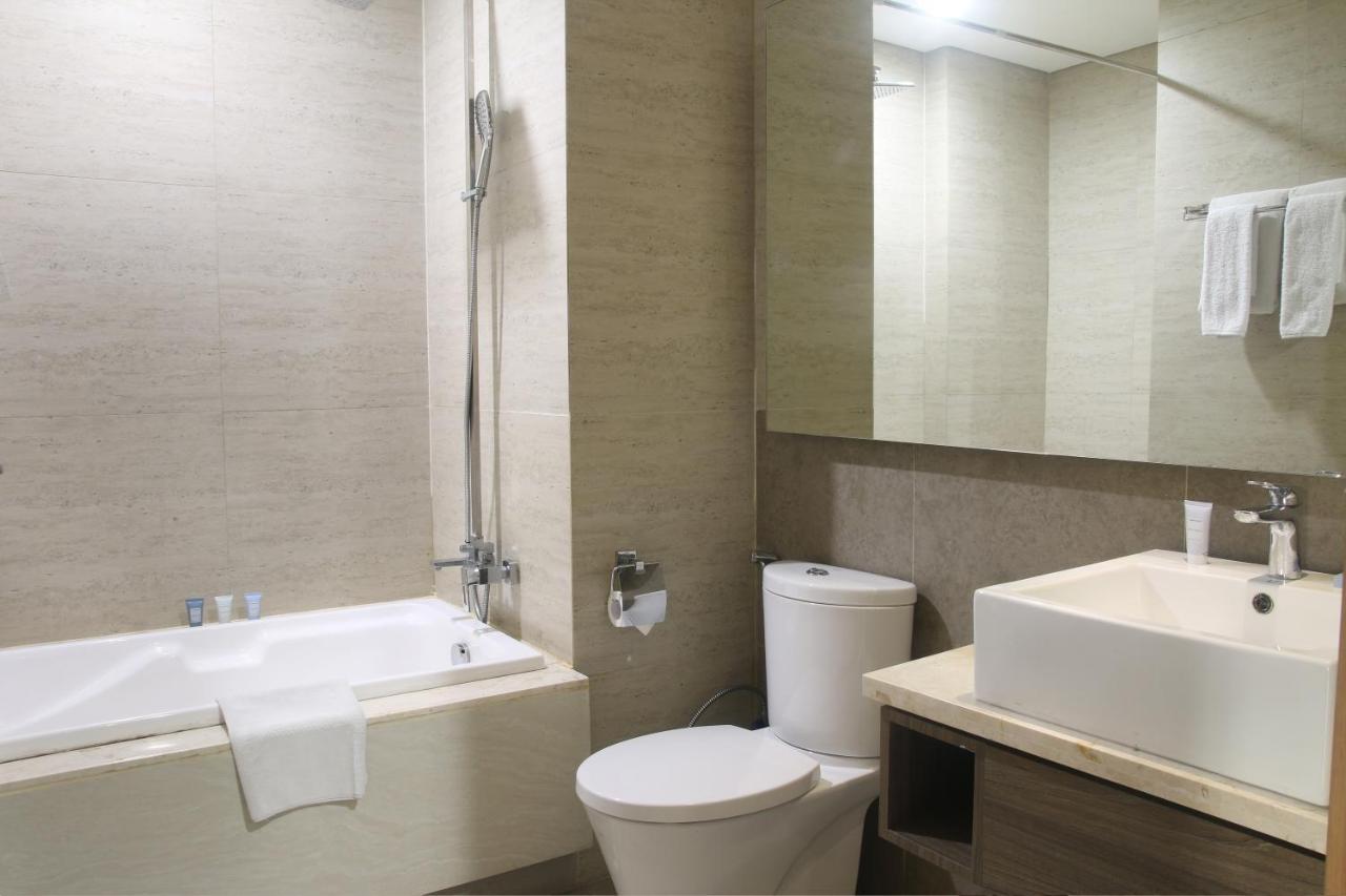 Graha Makara Suite Hotel & Residence Cikarang Kültér fotó