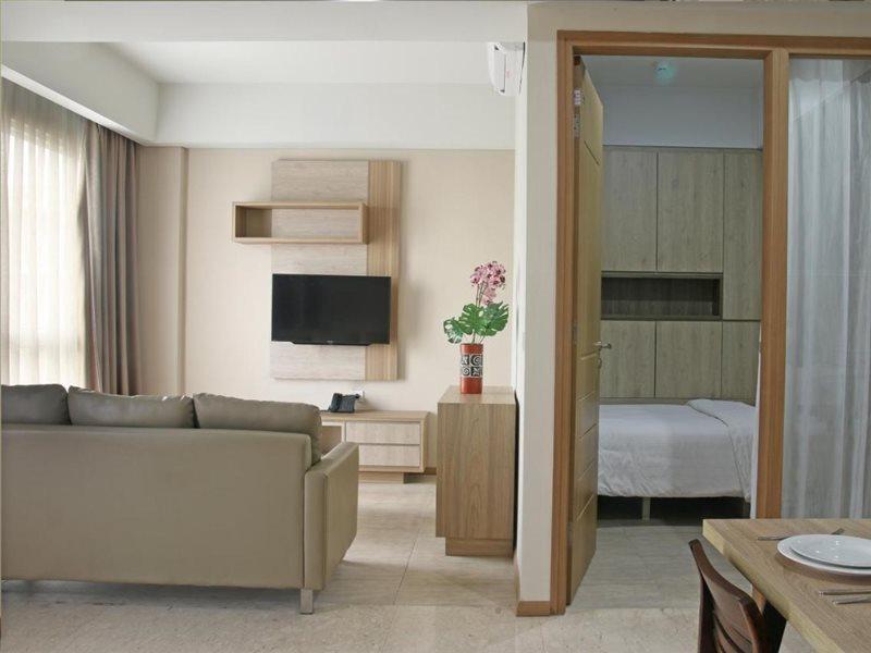 Graha Makara Suite Hotel & Residence Cikarang Kültér fotó